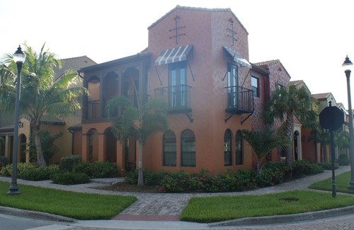 Ole Condo | Olé Lely: 2 Bedroom Oasis with Ocean View & Hot Tub