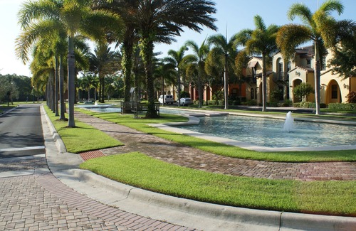Ole Condo | Olé Lely: 2 Bedroom Oasis with Ocean View & Hot Tub