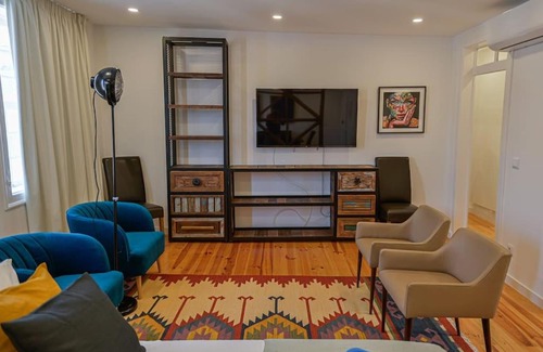Socorro Apartment | Discover Ola Lisbon - Castelo II: Family-Friendly Retreat