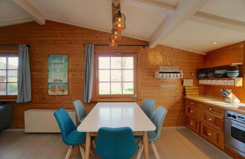 Bunsdorf House | Experience Ola Maika i: Family-Friendly Lake Retreat