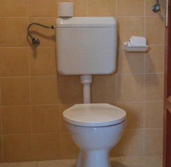 Berekfurdo House | Inviting Olajos Apartman with Ocean View & Hot Tub