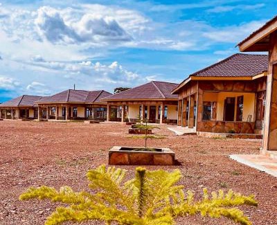 Talek Villa | Olakira Mara Homes: Rated 10/10 with Pool & Hot Tub