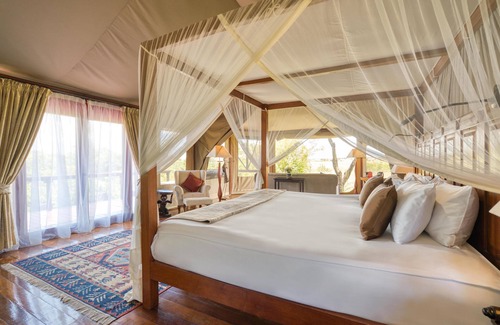 Maasai Mara Cabin | Experience Olare Mara Kempinski in Masai Mara: 5-Star Relaxation