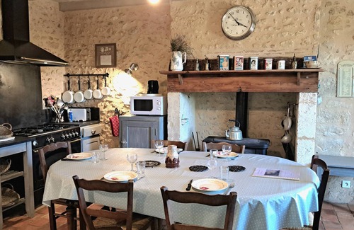 Saint-Avit-Senieur Cottage | Charming 19th-Century Périgord Farm with Spa & Pool