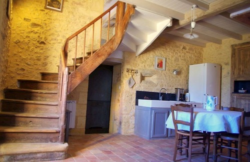 Saint-Avit-Senieur Cottage | Charming 19th-Century Périgord Farm with Spa & Pool