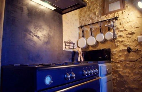 Saint-Avit-Senieur Cottage | Charming 19th-Century Périgord Farm with Spa & Pool