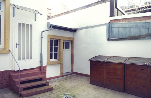 Sudstadt Nordlicher Teil Apartment | Cozy Old Apartment Südstadt Central with Pool & Breakfast