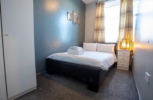 Bedlington Apartment | Explore Old Barrington Arms Apartment 3 - Pet Friendly Stay