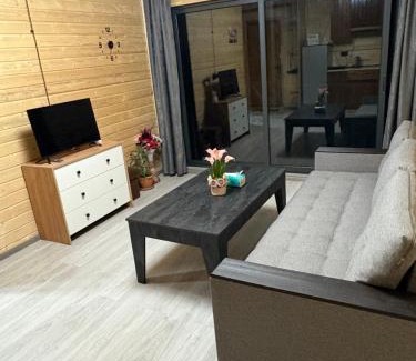 Byurakan House | Kid-Friendly Old Byurakan Guest House with Kitchen Access