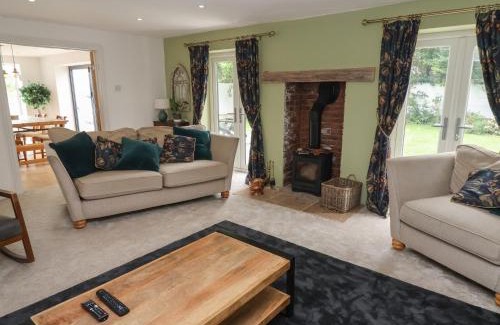 Glentham House | Relax and Unwind at the Old Chapel with Pet-Friendly Amenities