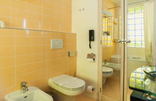 Uzhhorod Hotel | Discover the Comfort of Old Continent Hotel - 4 Stars & Family-Friendly