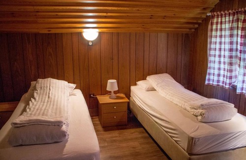 Hofn Bed & Breakfast | Experience Old Cottage - Reynivellir II with Hot Tub Access