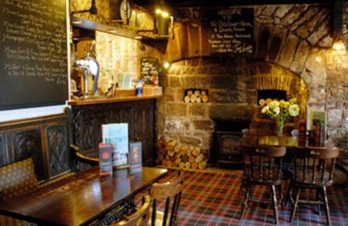 Whitchurch Hotel | Pet-Friendly Old Court Hotel & Apartments with Great Amenities