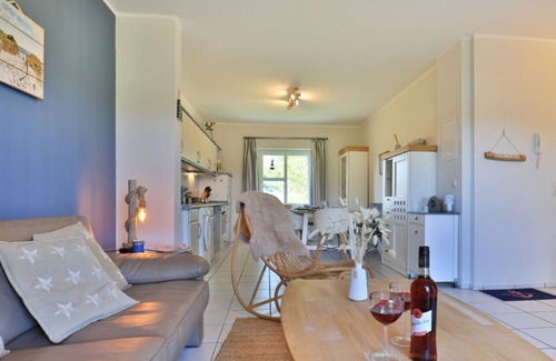 Barendorf Apartment | Cozy Oceanfront Retreat at Old Customs House Apartment 1