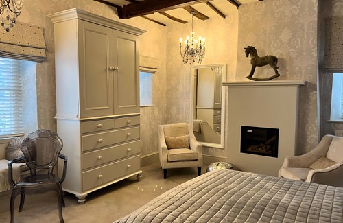 Newland Near Ulverston Bed & Breakfast | Old Daltongate House