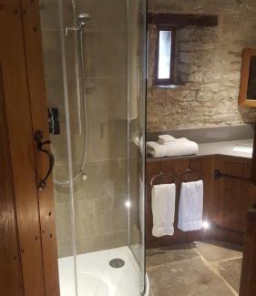 Downton on the Rock Hotel | Experience Old Downton Lodge: 5-Star Dining & Perfect Reviews