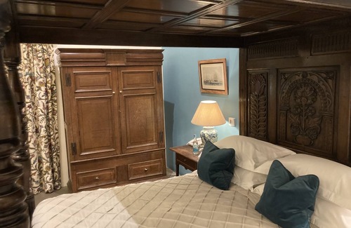 Downton on the Rock House | Unforgettable Stays at Old Downton Lodge - Guest Rated 9.8