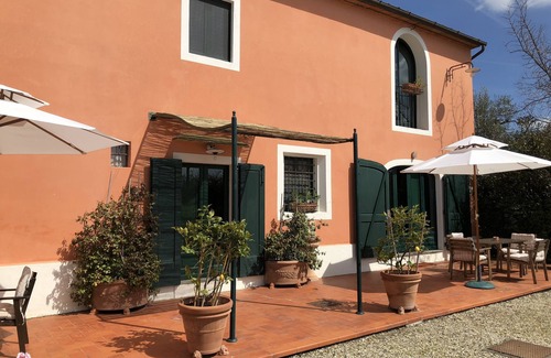 Larciano Apartment | Old Farm in Tuscany: Family-Friendly with Pool & Ocean Views