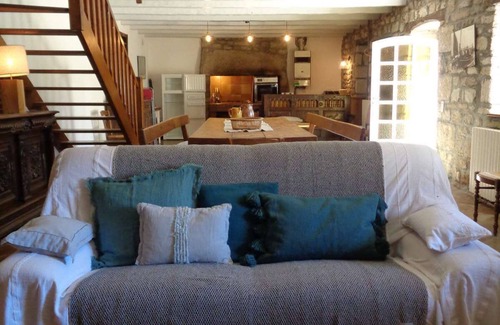 Plobannalec-Lesconil House | Charming Old Farmhouse with Garden Near the Sea