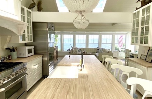 Bristol Cottage | Cozy Designer Porch Living with Ocean Views & Top Amenities