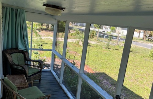 Carrabelle Cottage | Old Florida Fishing Cottage on the Forgotten Coast