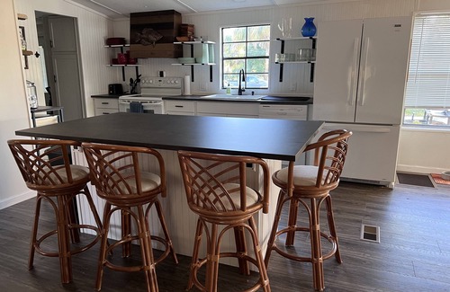 Suwannee House | Old Florida Waterfront Getaway: Pet-Friendly with Scenic Views