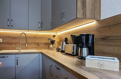 Drebach House | Modern Retreat in Old Forge: Family-Friendly with Breakfast