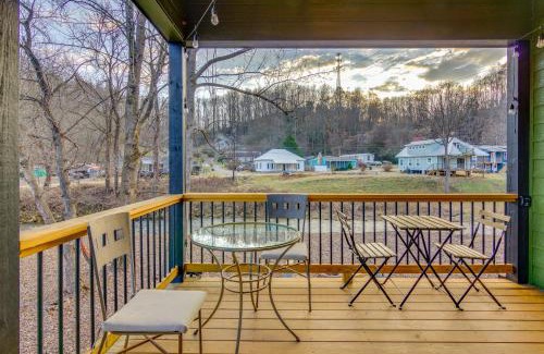 Old Fort House | Pet-Friendly Old Fort Retreat with Mill Creek Access