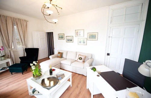 Old Town Apartment | Elegant Old Fortress Suite - 4-Star Stay for Families