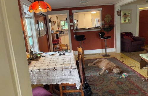 The Dalles Cottage | Old & Funqui, a charming 1910 cottage in the Columbia River Gorge. Pet friendly