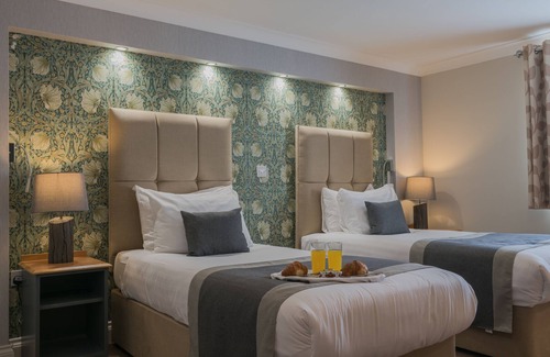 Caister-on-Sea Hotel | Explore Old Hall Hotel: Pool, Spa & Family-Friendly Fun