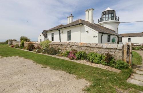 Southwell House | Experience Old Higher Lighthouse Stopes Cottage for Families