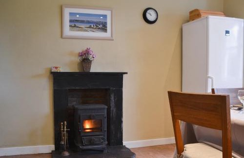 Dunfermline House | Explore Old Inzievar: Pet & Child Friendly Getaway