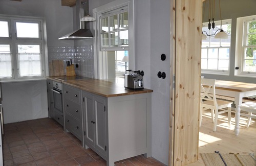 Glowe House | Romantic Retreat at Old Katen Glowe - Oceanfront Escape