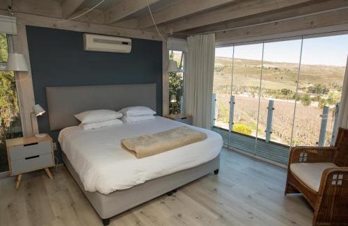 Grabouw Cabin | Relax at Old Mac Daddy: Beachfront Bliss and Family Fun