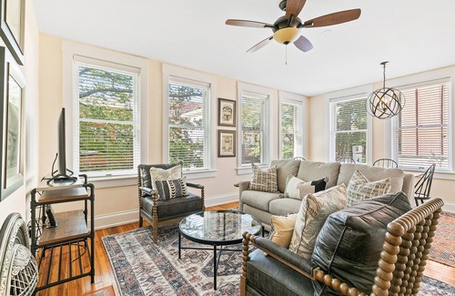 North Downtown Apartment | Charming Old Met #202: Corner View Near Downtown Mall