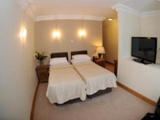 Claverton Hotel | Cozy Old Mill Hotel & Lodge: Family-Friendly Retreat