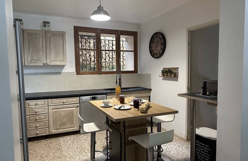Pont Royal House | Idyllic Old Mill Retreat in Beautiful Luberon with Pool