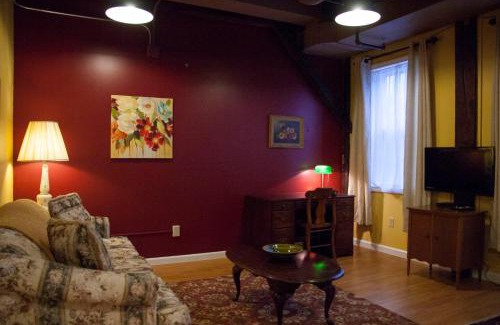 Hatfield Hotel | Old Mill Inn: Eco-Friendly Retreat with Hot Tub & Breakfast