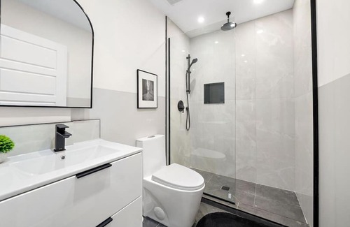 Old Montreal Apartment | Old Montreal Luxury Apartment 11