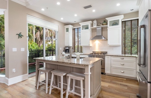 Old Naples Villa | Beautiful 4 Bedroom Home in Olde Naples with Private Pool