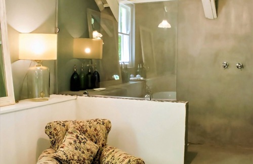 Riebeek Kasteel House | Cozy Old Oak Manor: Family-Friendly Stay with Pool & Dining