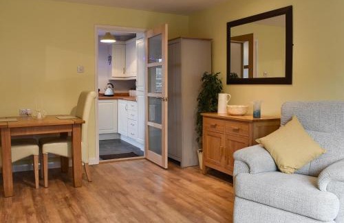 Trethurgy House | Charming Old Orchard Cottage Near Eden - Guest Rated 10/10