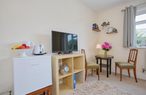 West Buckland Bed & Breakfast | Old Orchard: Oceanfront Escape with Breakfast & 9.4 Rating