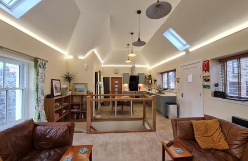 Portsoy House | Historic Old Police Station in Portsoy: 4-Star Family Retreat