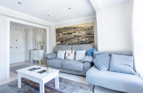 Bermeo Apartment | Relaxing Getaway at OLD PORT BERMEO with Pool Access