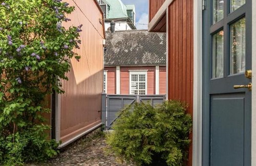 Porvoo House | Pet-Friendly Retreat at Old Porvoo Residence Awaits You