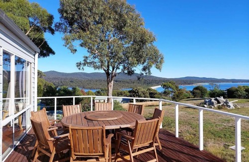 Binalong Bay House | Cozy Retreat at Old Salty with Oceanfront Views