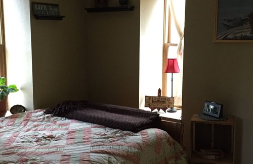Lawrence Cottage | Cozy Old Stone House Get-away with Family-Friendly Amenities