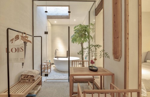 Yi County House | Unforgettable Stay at Old Street Moye Inn - 4-Star Beauty